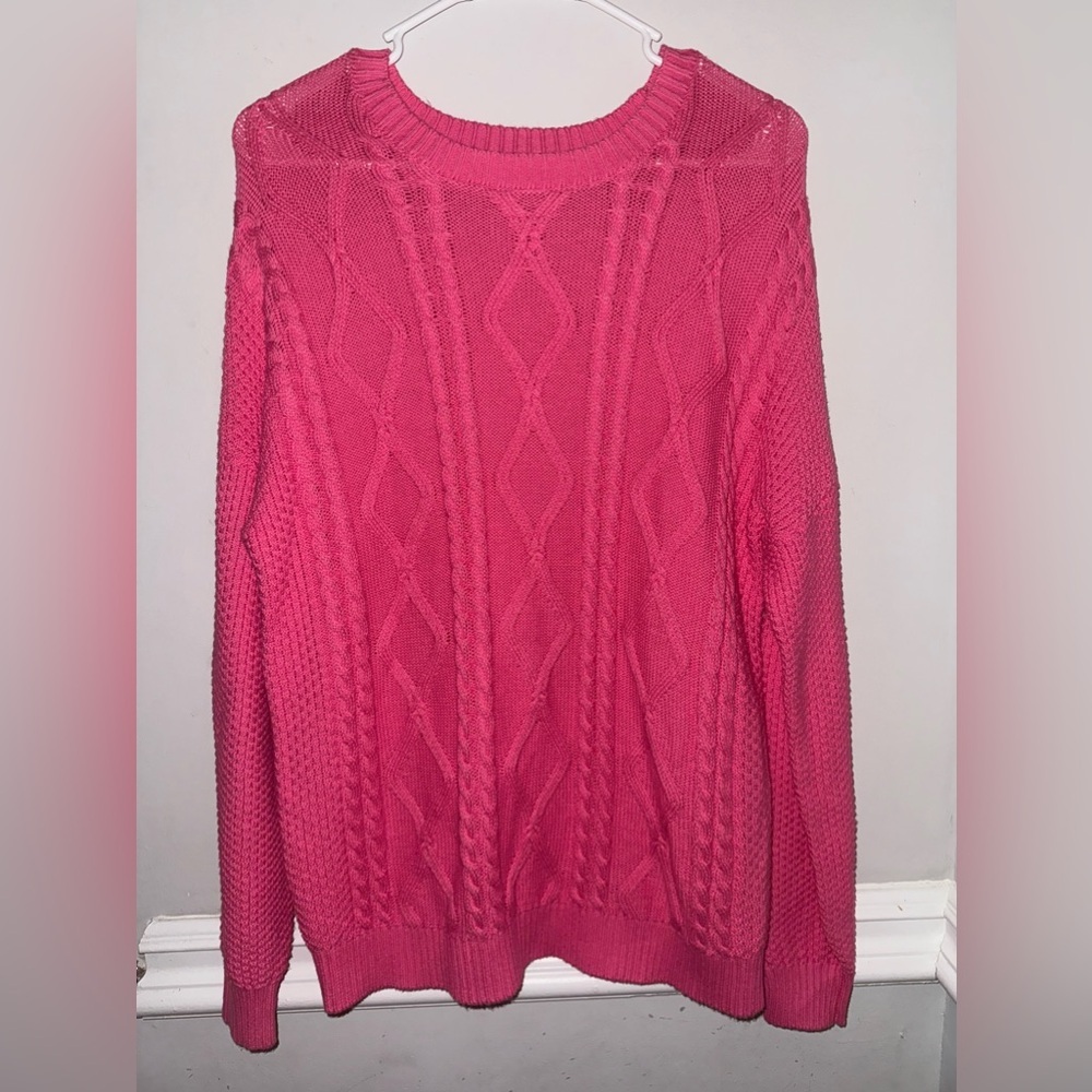 Hollister Pink pullover women’s sweater‎ size XS, like new